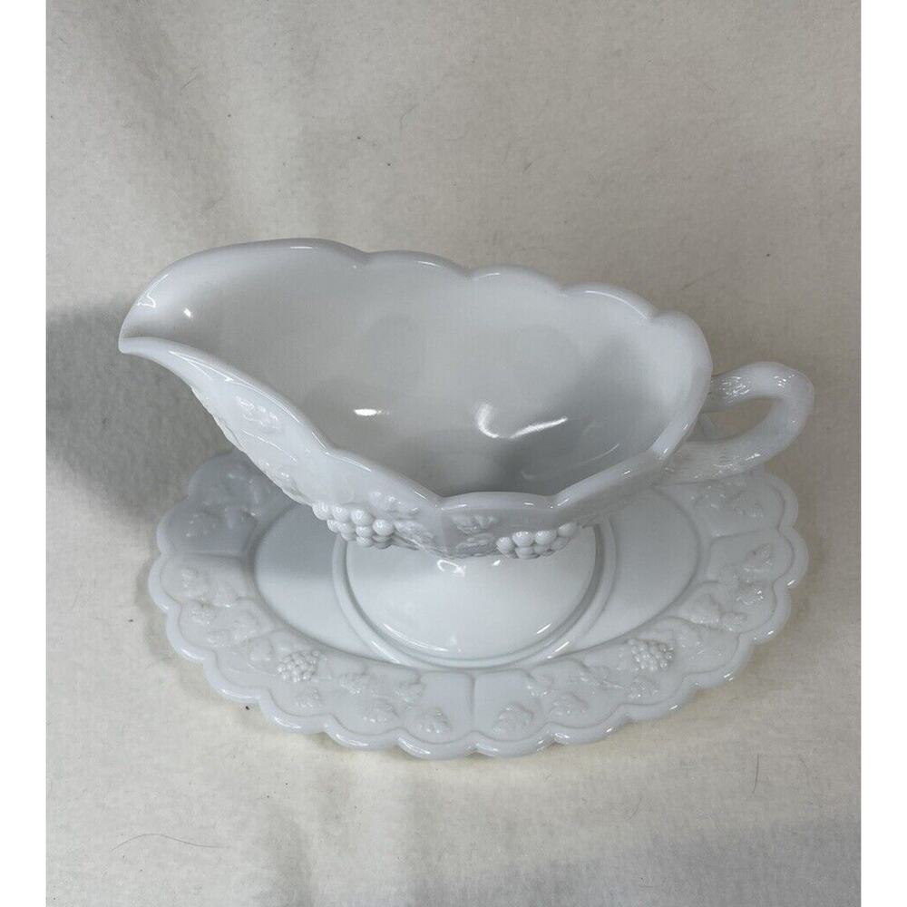 WESTMORELAND Paneled Grape Milk Glass Sauce Boat with Underplate